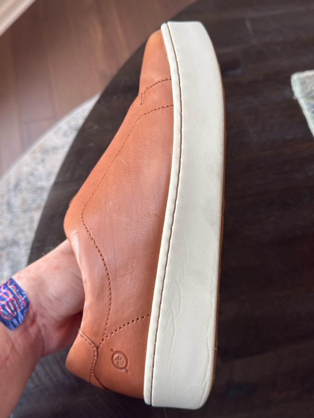 Born Leather Slip-On Women’s Size 9 – Comfortable Casual Sneakers - Picture 3 of 5
